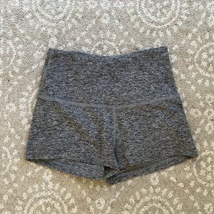 Beyond Yoga Spacedye All for Run Short - charcoal - SMALL - so soft!!